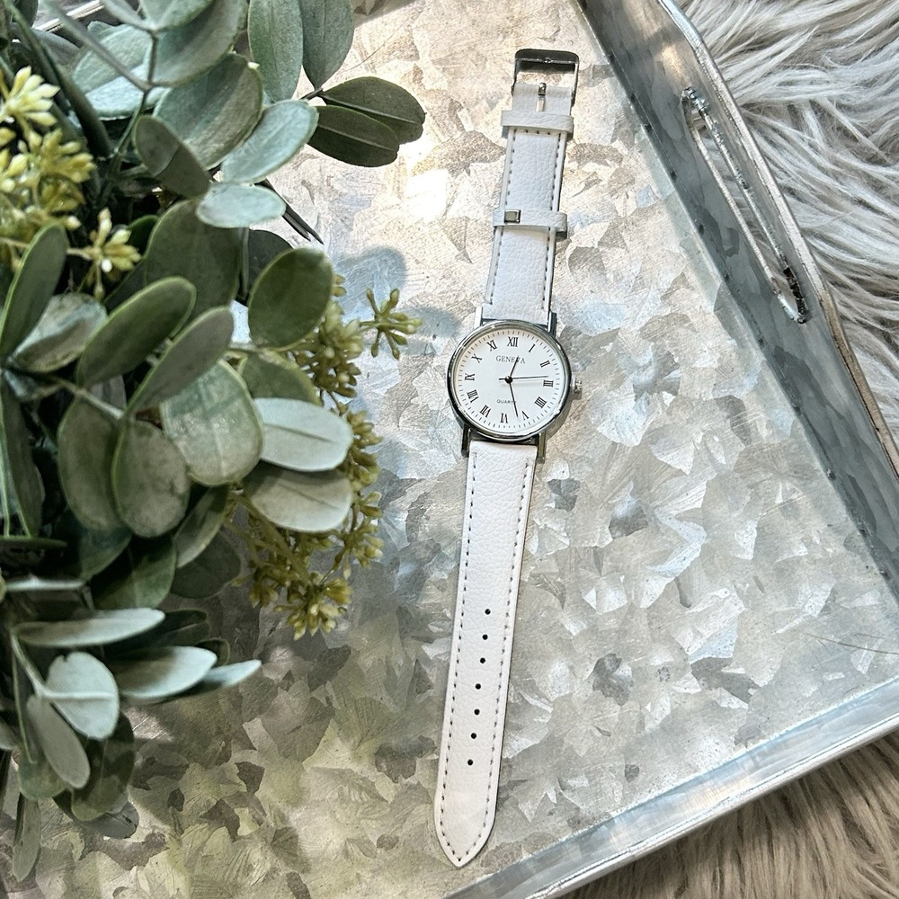 Geneva‎ Unisex White Watch Silver Styled Casing With Brown Backing NEW